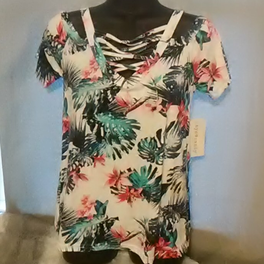 Cold shoulder top